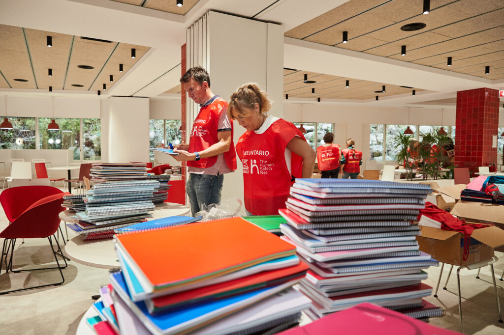 Colaborações e donativos a fundações, associações e ONGs 10